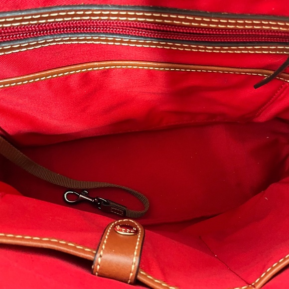 Dooney Burke black leather  Dome purse 38-H4e - Picture 8 of 12